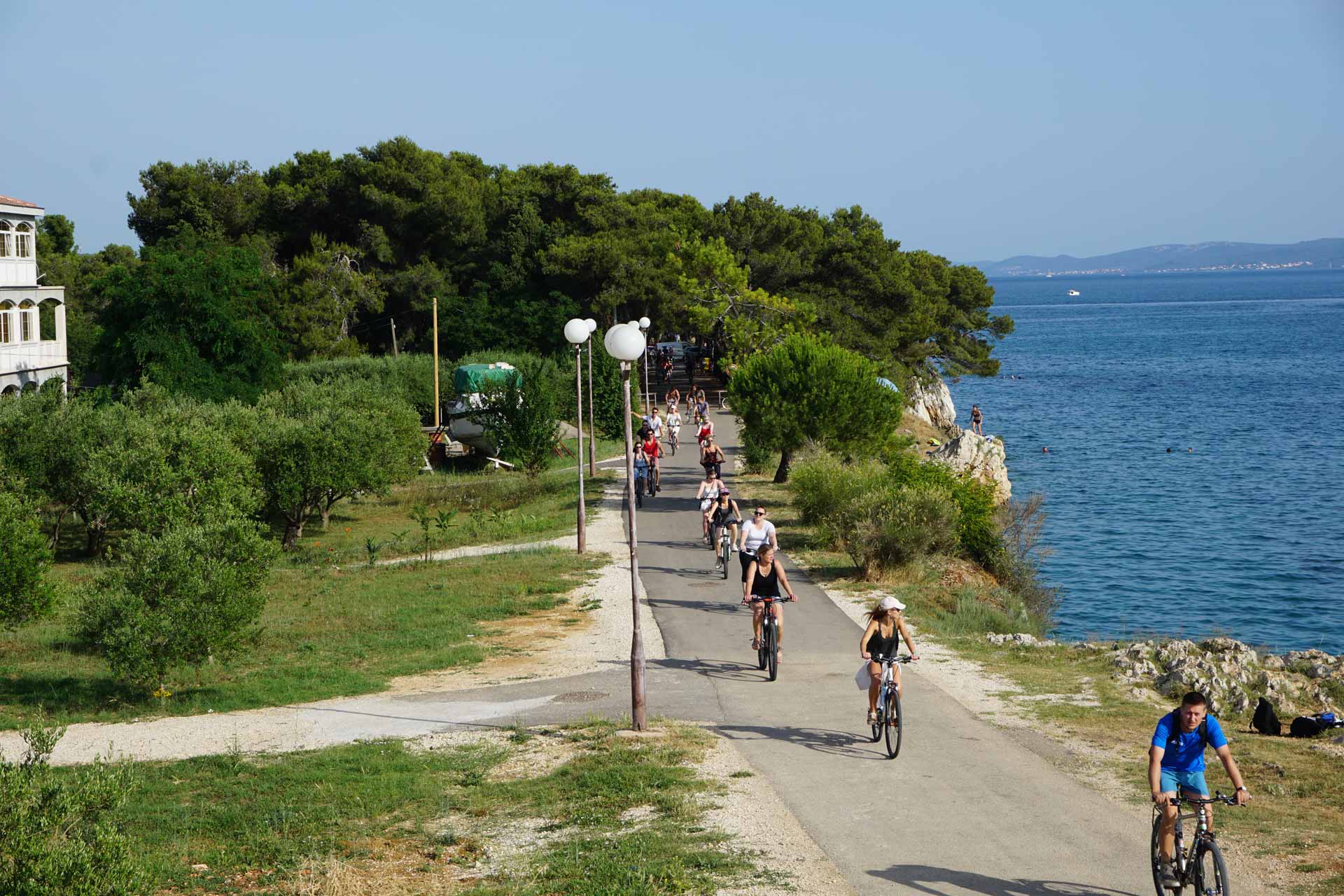 BICIKLISTIČKI OBILASCI S PODRŠKOM I VODSTVOM 