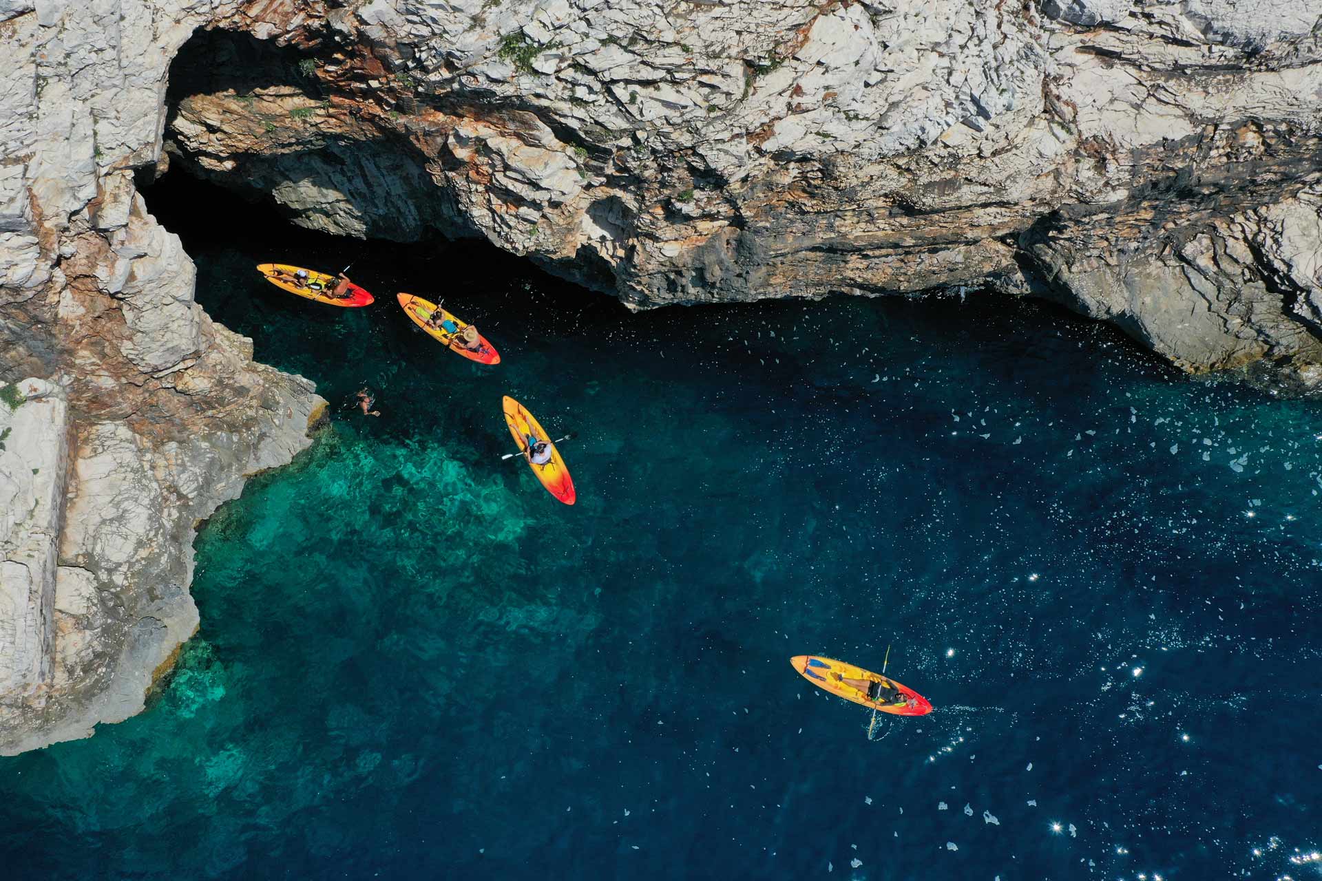 CAVING IN ZADAR REGION